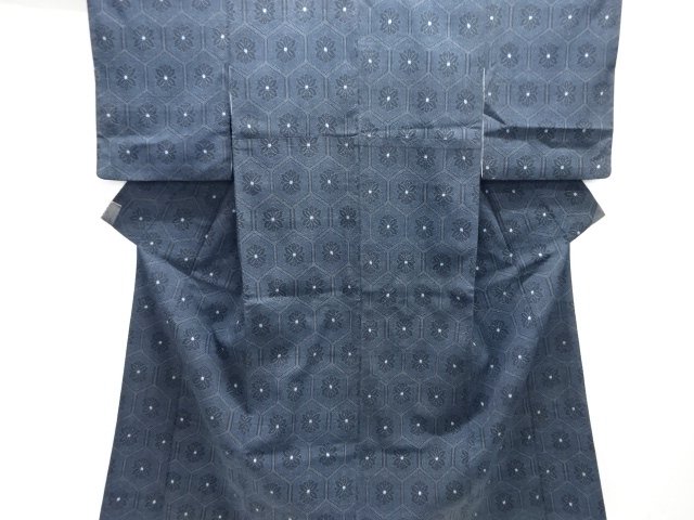 花亀甲模様織り出し本塩沢着物